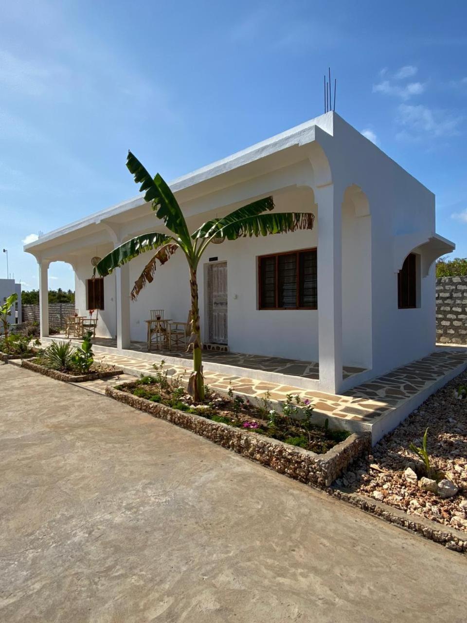 Red Land House Acomodação com café da manhã Watamu Exterior foto